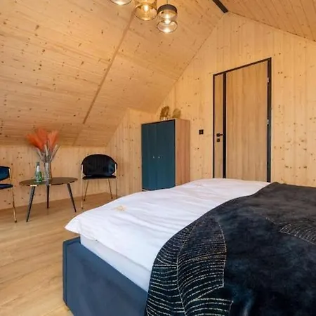 Large Homes, Pool, Sauna, Jacuzzi Prázdninový dům